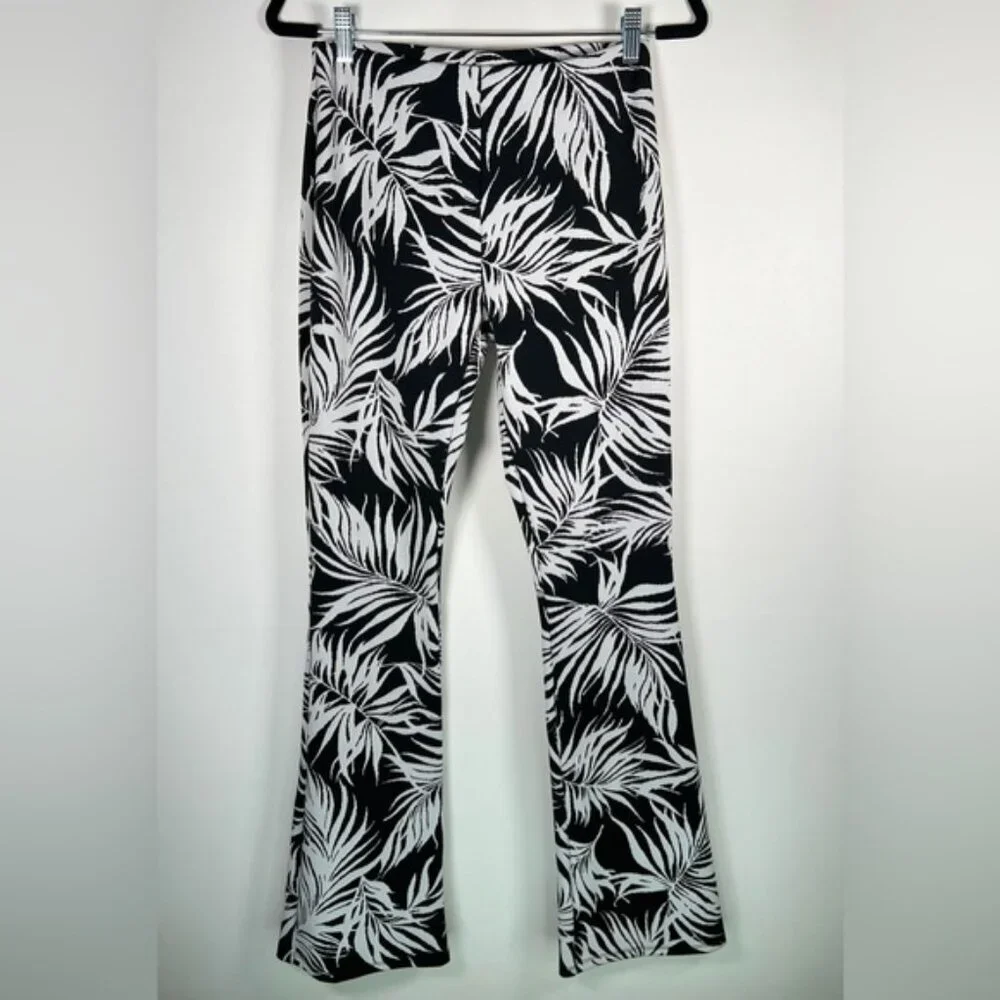 NWT ZARA Black/White Leaf Flare‎ Jacquard Pants High Waist Elastic Waist Sz L